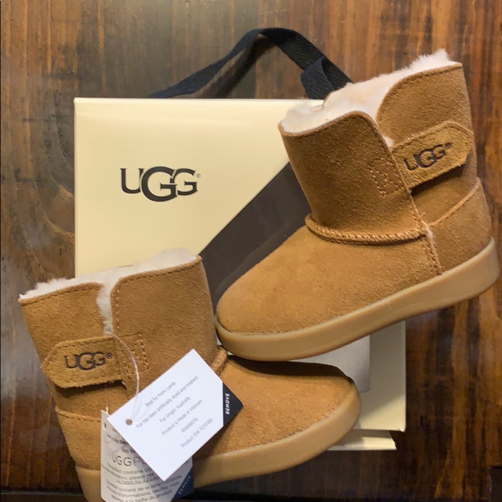 *NWT* Toddler Girl UGG Keelan Boots
